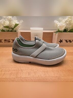 OOFOS OOmg Low Mesh Recovery Slip-On Sneakers Gray Womens Size 7